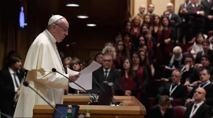PapaYEncuentroYPenademuerteOsservatore.jpg ?? 