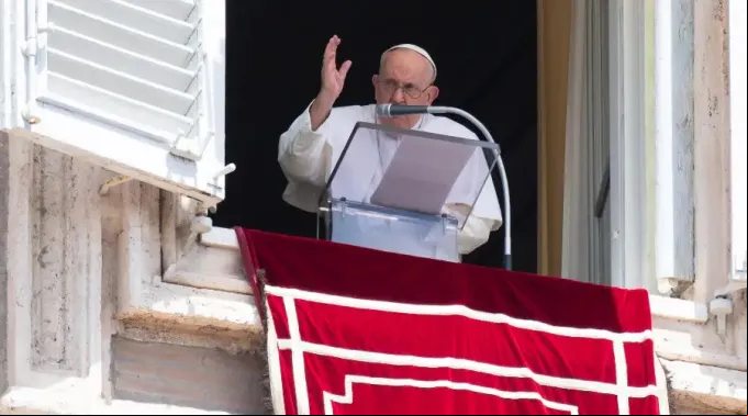 Papa_Angelus_16_julio.jpg ?? 