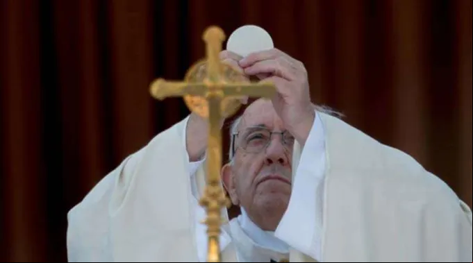 Papa_Francisco_Corpus_Christi_4_Daniel_Ibanez_ACI_100320.jpg ?? 
