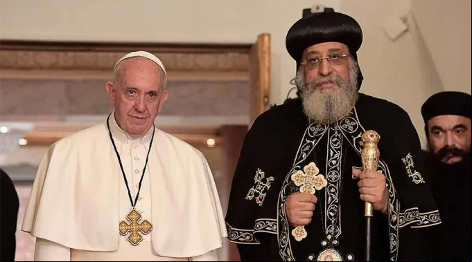 Papa_Francisco_Papa_Tawadros_Vatican_News_300318.jpg ?? 