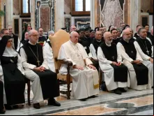 Papa Francisco com os membros da Ordem Cisterciense de Estrita Observância
