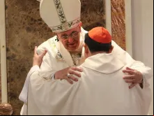 Papa Francisco com o Cardeal Luis Antonio Tagle.