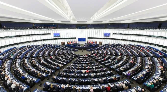 ParlamentoEuropeo_WikipediaCC-BY-SA-3.0_010216.jpg ?? 