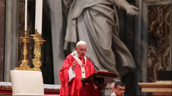 Pentecost_Mass_in_St._Peters_Basilica_B.Petrik_24.5_3.jpg ?? 