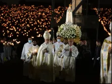 Dom Edgar Peña Parra na peregrinação de maio no santuário de Fátima, Portugal.