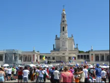 Peregrinos no santuário de Fátima