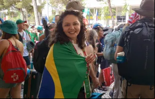 A brasileira Silvana Coutinha, voluntária na JMJ, a caminho da vigília