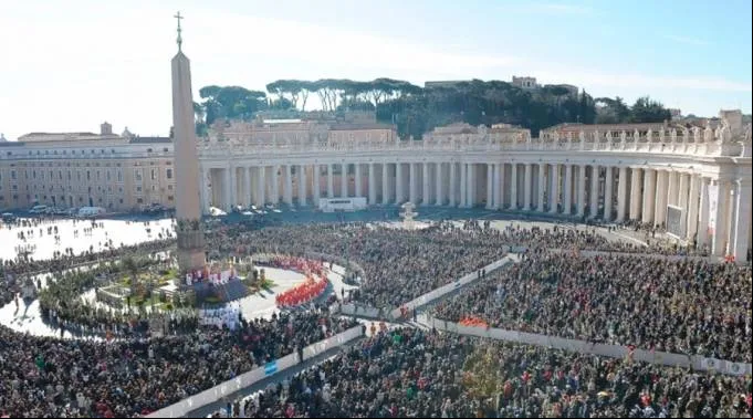 PersonasVaticano_LOR_111115.jpg ?? 