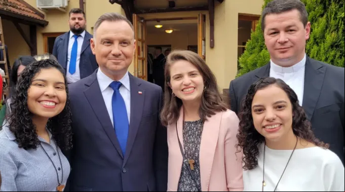 Presidente-Polonia-Casa-Shalom_FacebookShalomKrakow_1.jpg ?? 
