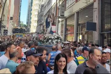 Procissao-Nossa-Senhora-Navegantes-Porto-Alegre-2023.jpg