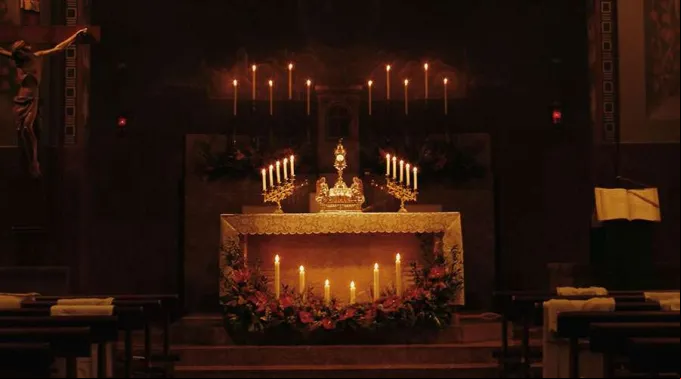 ProfanacionAltar_111020_Unsplash.jpg ?? 