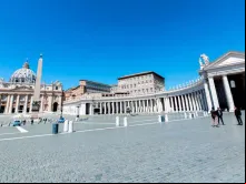 O Vaticano.