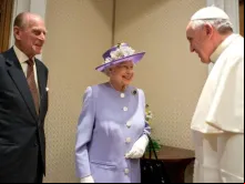 A rainha Elizabeth visita o papa Francisco em 2014