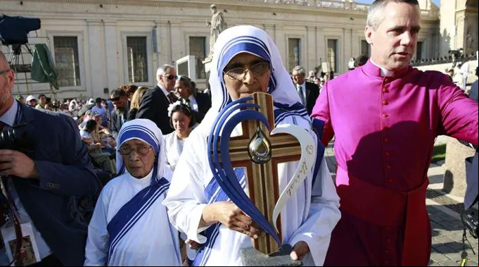 ReliquiasCanonizacionSantaTeresaCalcuta_DanielIbanezACIPrensa_180817.jpg ?? 