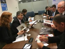 Reunião entre representantes da Fundação ACN e da ONU 