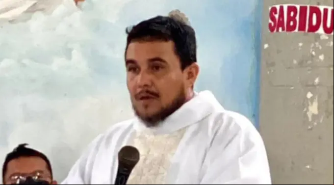 SacerdoteNicaragua_050223.jpg ?? 