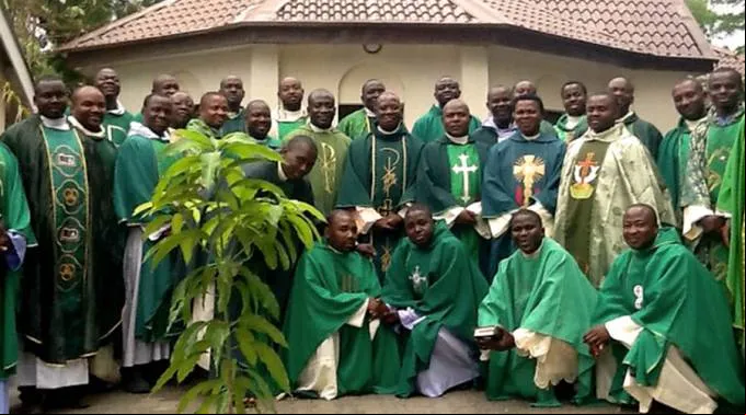 SacerdotesNigeria_AIN_17032015.jpg ?? 
