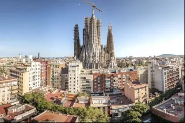 SagradaFamilia_081122.jpg