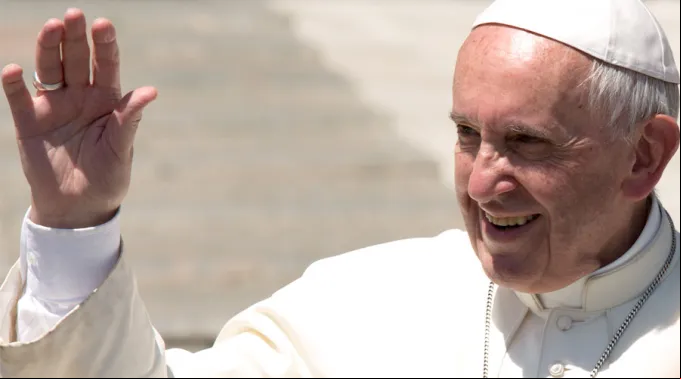 SaludoPapaFranciscoAudienciaGeneral_DanielIbaez_07062017.jpg ?? 