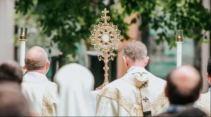 SampleEucaristia-ArchdiocesePortland-24062021.jpg ?? 