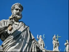Estátua de são Pedro no Vaticano