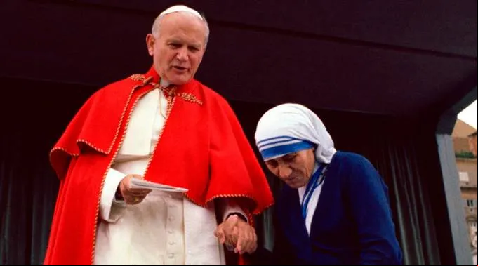 SanJuanPabloIIMadreTeresa1983Vaticano_LOsservatore_Romano_260816.jpg