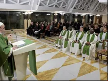 Papa na Missa.