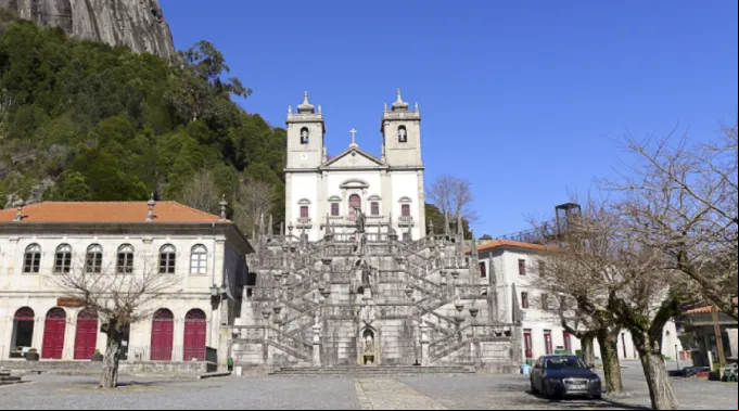 SantuarioNossaSenhoradaPeneda_Wikimedia.jpg ?? 