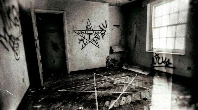 SatanismoFlickrDellboyyArtCC_BY_NC_SA_20140218.jpg ?? 