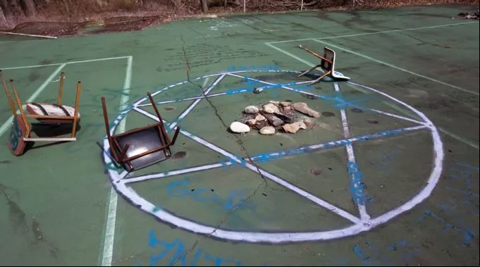Satanismo_SebastienBarre_CC_BY-NC-SA_2_0.jpg ?? 