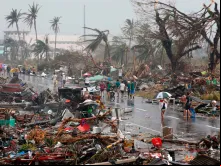 Casas destruídas depois da agem do tufão Haiyan.