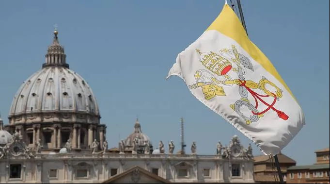 VaticanoBandera_BohumilPetrikACIPrensa_111215.jpg ?? 