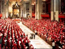 Bispos durante o Concílio Vaticano II na Basílica de São Pedro. Crédito: Dave582 (CC BY-SA 4.0)