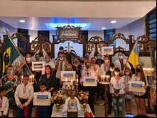 Fiéis ucranianos em Canoas (RS).