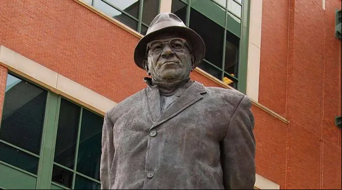 VinceLombardi_WikimediaCommons_070221.jpg ?? 