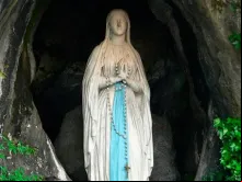 Virgem de Lourdes.