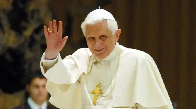 benedicto-xvi-formarse-en-la-fe.jpg ?? 