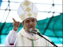 Dom Marcony na Catedral Rainha da Paz
