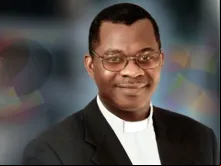 Padre George Ehusani da diocese de Lokoja e Diretor da Lux Terra Leadership Foundation. Credit: Fr. George Ehusani