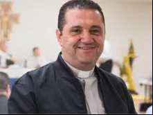 Bispo nomeado de Camaçari, padre Dirceu de Oliveira Medeiros.