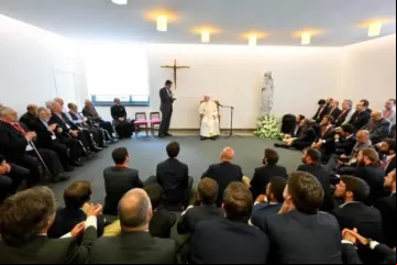 papa_jesuitas_Portugal.jpg