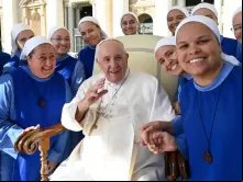 Papa Francisco com religiosas
