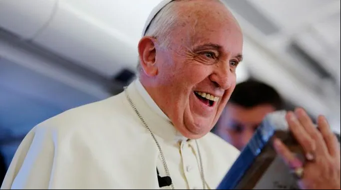 papafrancisoregaloteresita.jpg ?? 