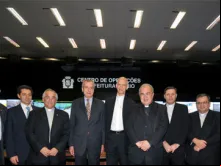 Comitiva do Vaticano junto a autoridades da arquidiocese do Rio de Janeiro é o núncio apostólico no Brasil