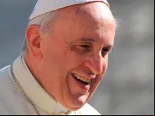 O Papa chega à casa de retiros