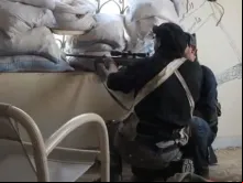 Rebelde sírio na província de Aleppo, Síria.