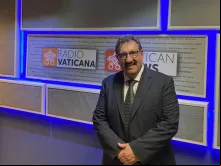 O apresentador de TV Ratinho nos estúdios da Rádio Vaticano