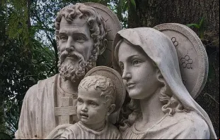 Escultura da Sagrada Família